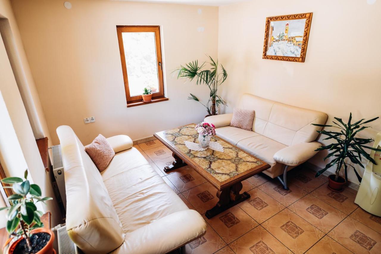 Iris 2 Bed and Breakfast Praid Exteriör bild